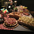 Buffet met hapjes bij een feest in Café Ossenvoort